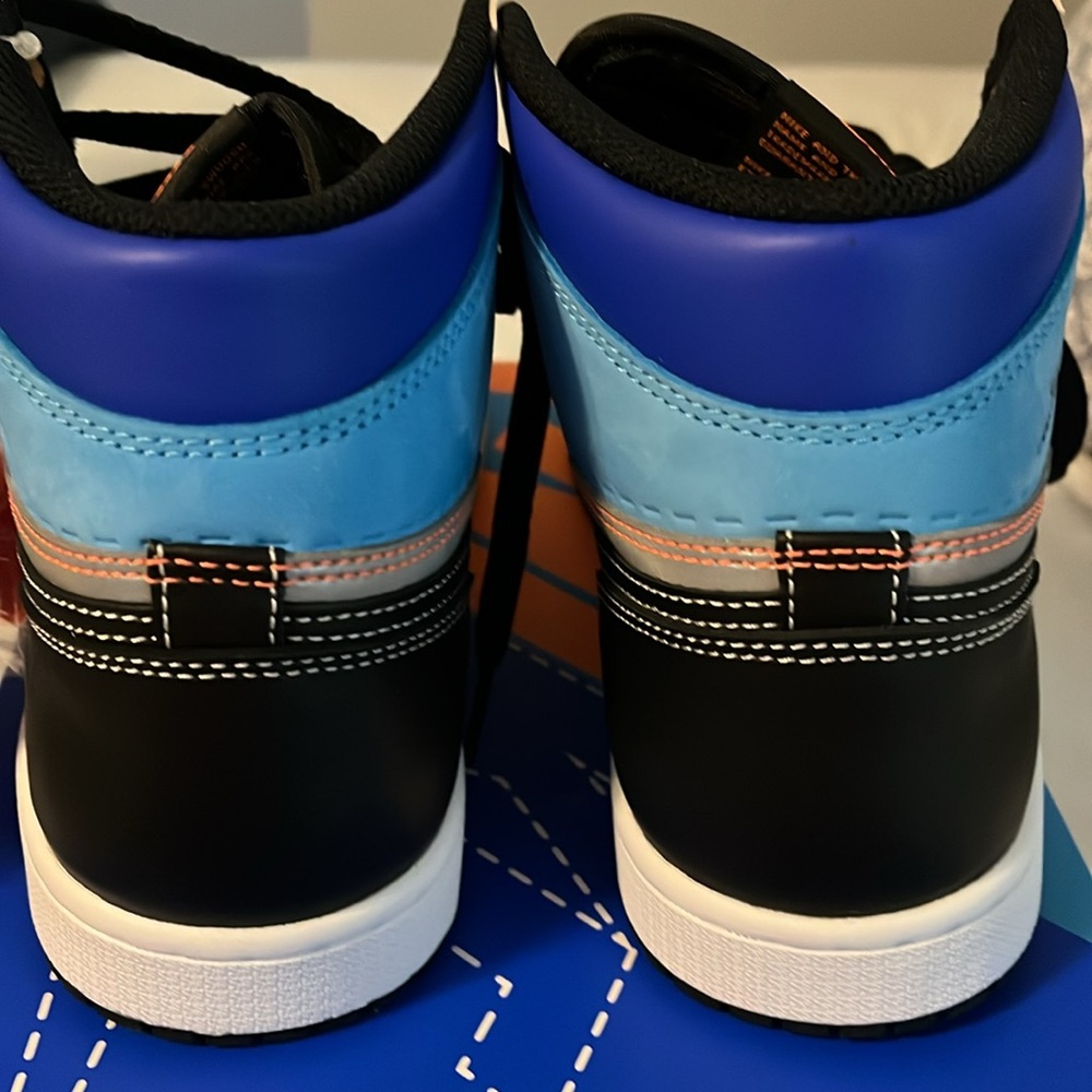 Air Jordan 1 Retro High OG DC6515 100. Size 8. - Picture 3 of 4